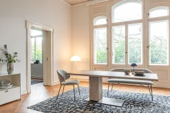 Bank Alvaro 2-Sitzer Bouclé grau