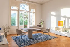 Bank Alvaro 4-Sitzer Bouclé grau