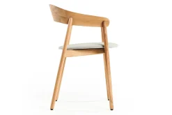 Designerstuhl Unaj mit Arm Eiche