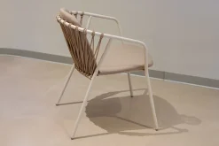 Designstuhl Baga durchgehende Polsterung natur