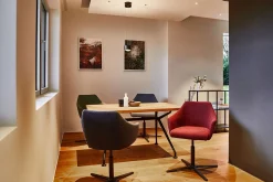 Drehstuhl W-Cube 3 mit Arm Leder grau