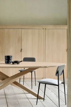 Esstisch Mikado Eiche massiv oval B 267 cm