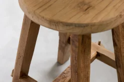 Hocker Agung rund recycletes Teakholz