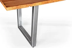 Massivholztisch recycletes Scheunenholz Metallgestell