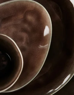 Pure by Pascale Naessens Teller rund klein braun