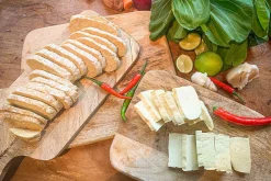 Schneidebrett Holz l 38 cm