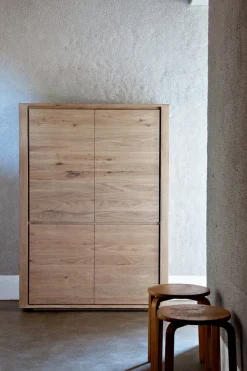 Schrank Shadow Eiche massiv H 160 cm