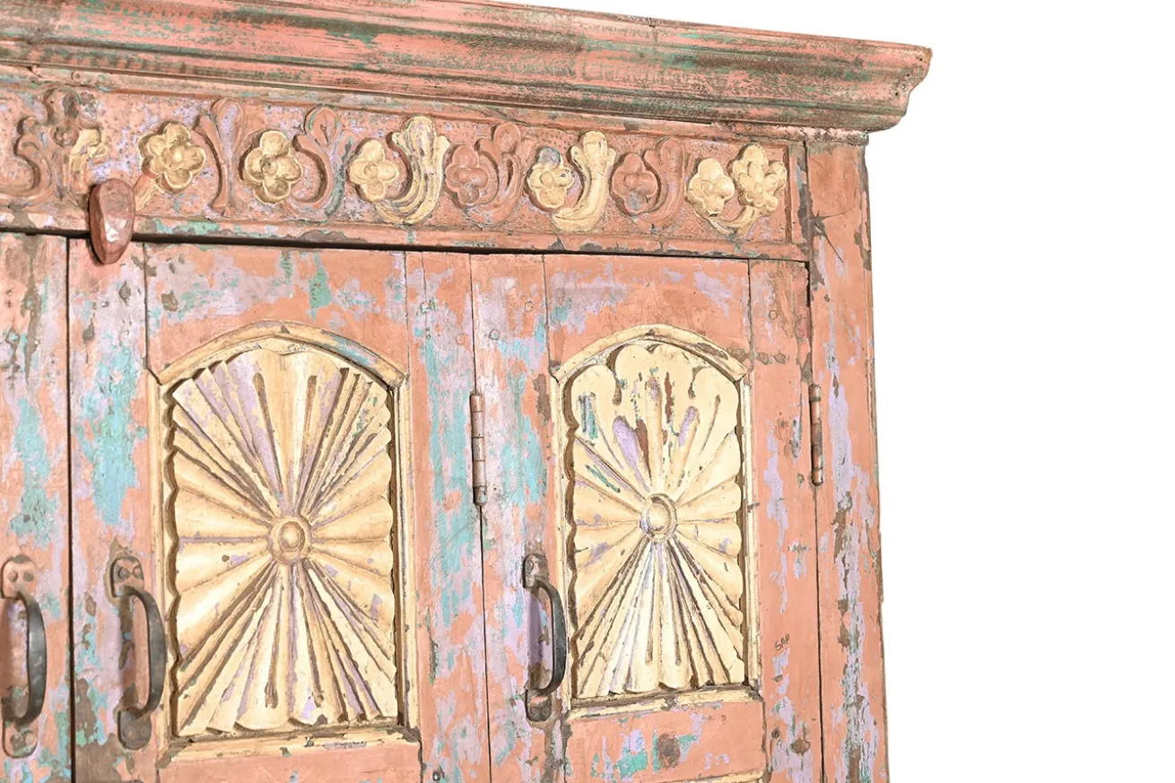 Schrank Vintage braun bunt