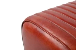 Turnhocker Vintage rot