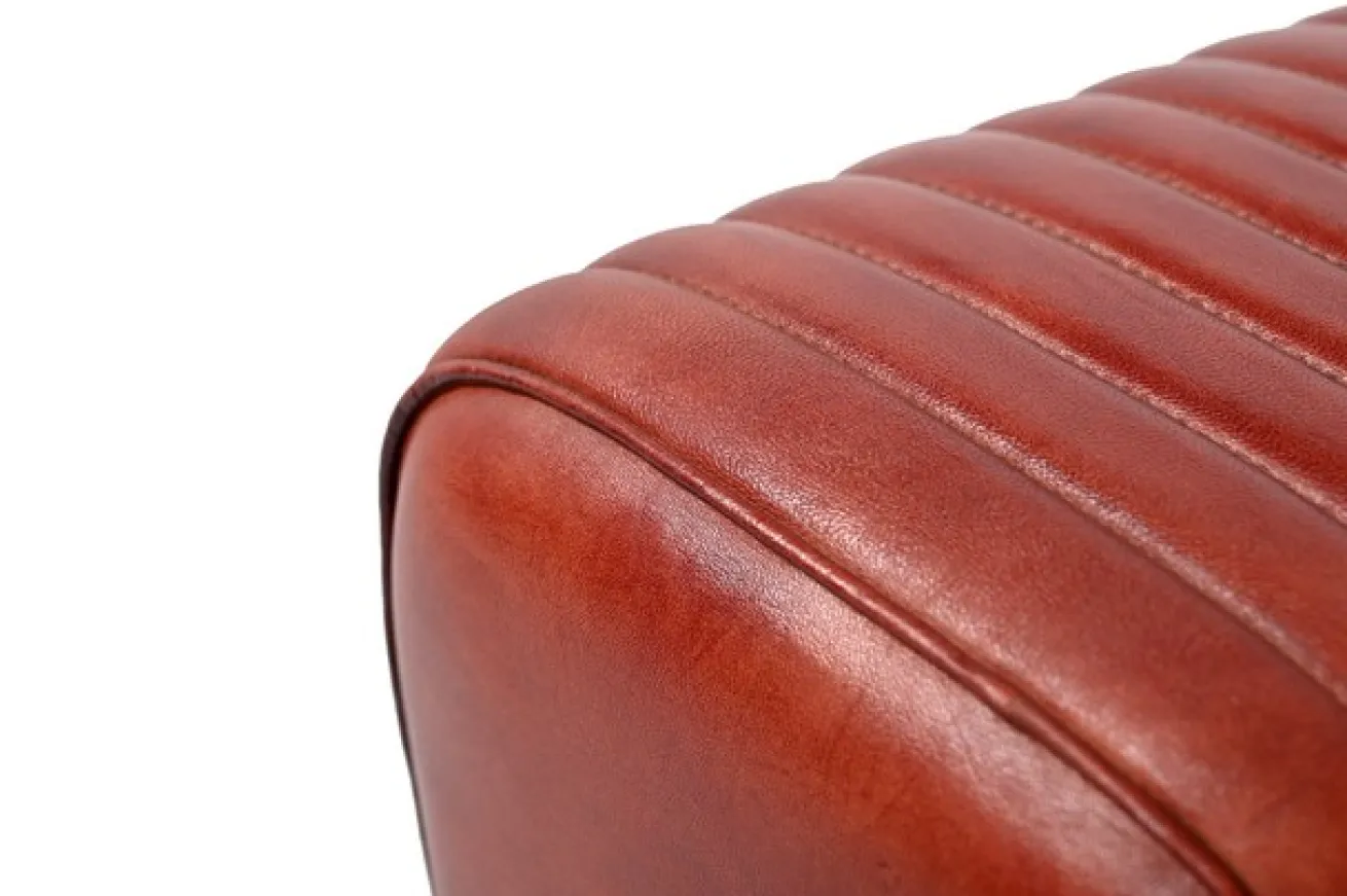 Turnhocker Vintage rot