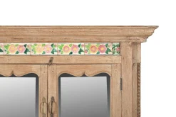 Vitrinenschrank Dutch Style mit Kacheln whitewashed