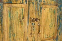 Vitrinenschrank Vintage gelb